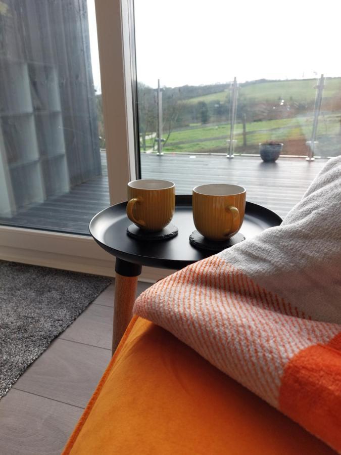 The Den - Modern Cabin With Wood Burning Stove Ludchurch Exterior photo